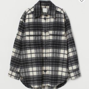 H&M plaid shacket xs